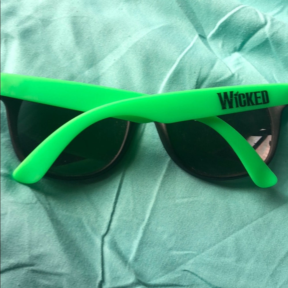 Wicked Sunglasses Broadway